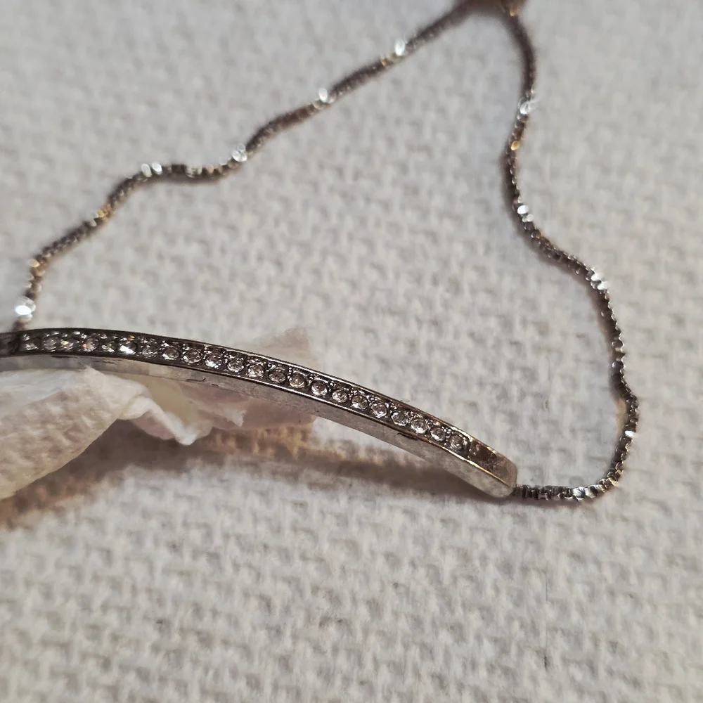 Elegant Silver Bolo Bracelet with Rhinestones Accents